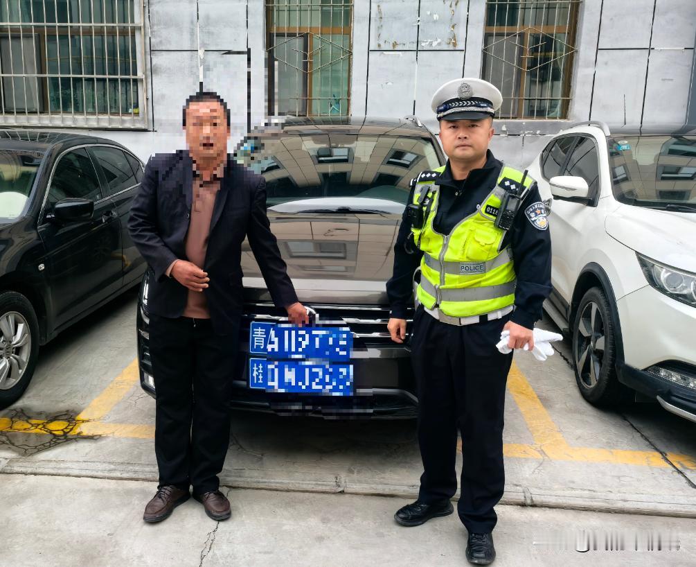 近日，西宁城北区柴达木路某小区内，男子马某的“神操作”令人瞠目！他为逃区区停