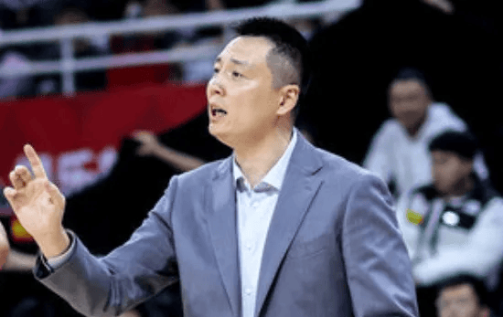 卢伟: 李添荣夏天骨折的地方又裂开了, 小偰重感冒打不了