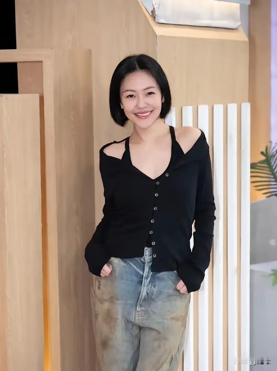 小S缺席陈汉典婚礼！陈汉典说他特意咨询了小S，问她会不会参加他的婚礼，毕竟是