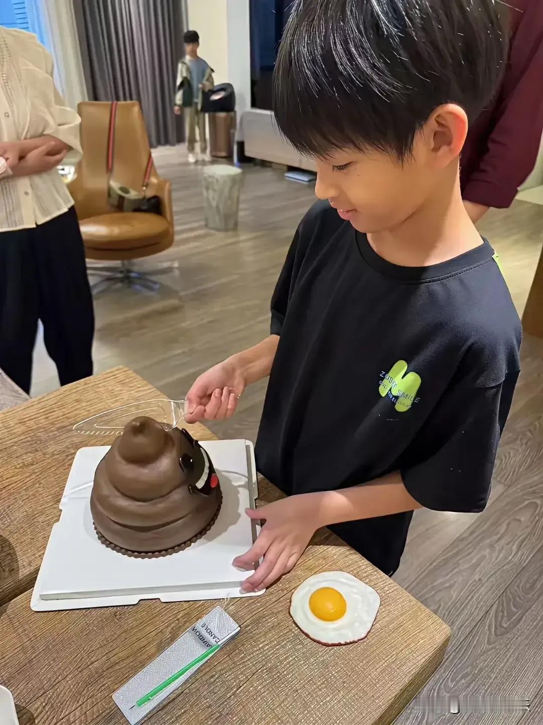 汪小菲说，汪希霖比老鼠都可怕还真是没想到汪小菲作为一个霸道总裁竟然对老鼠有很