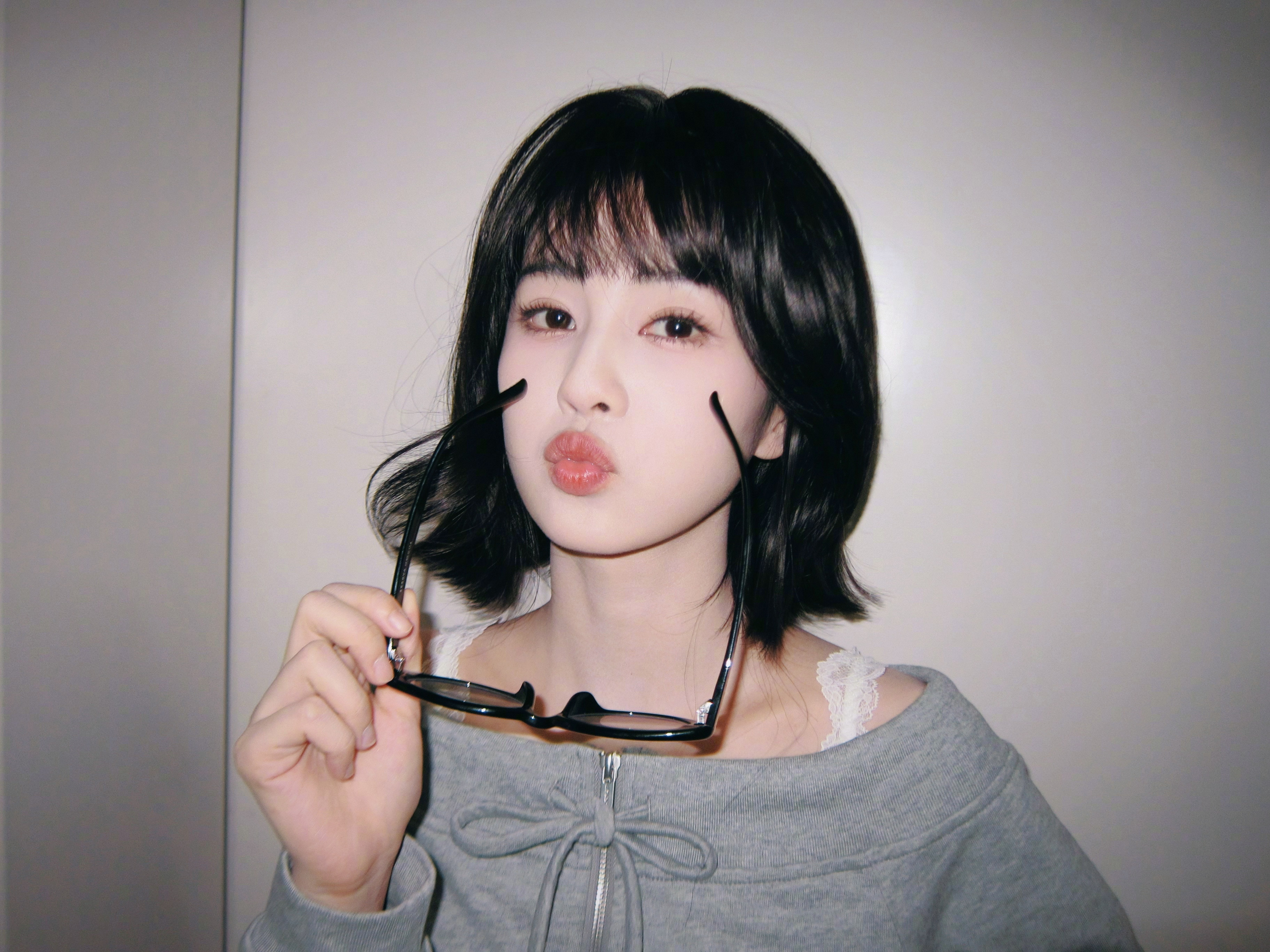 白鹿骗完你的骗你的在复制粘贴的时代，你是手写的诗