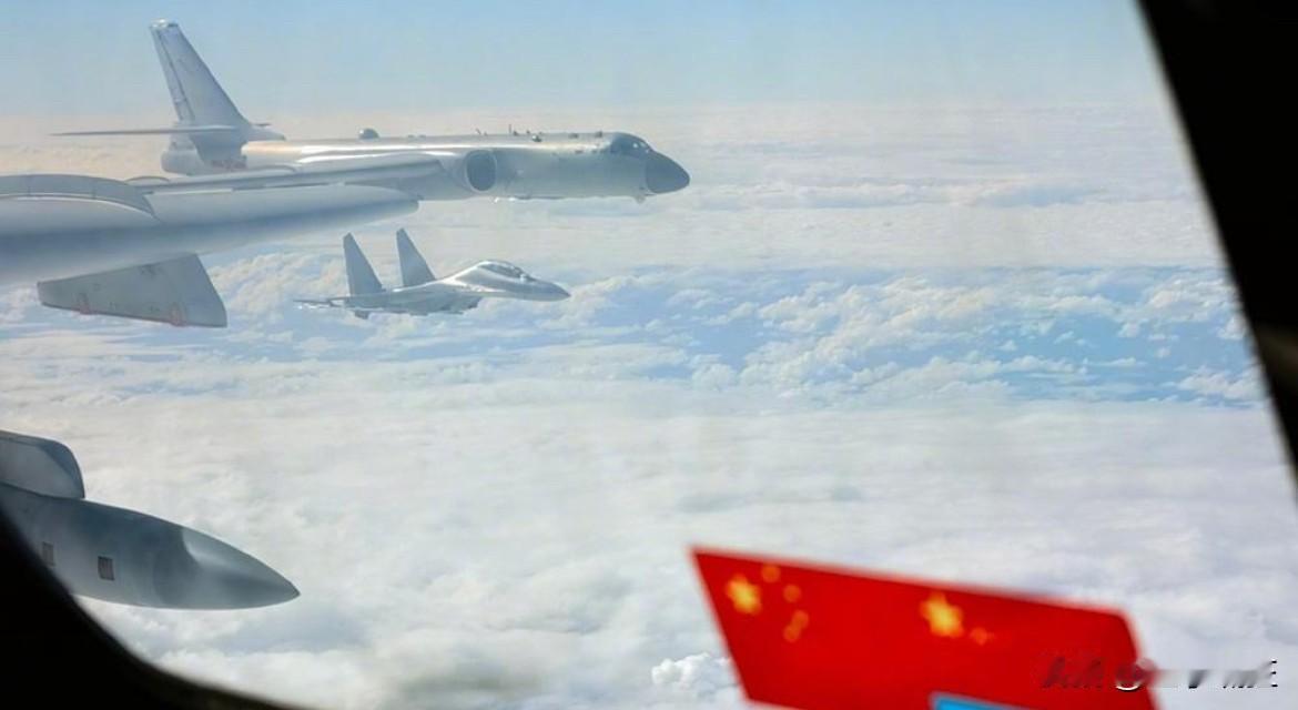 信号越来越清楚了，今年收复台湾的可能性很大。最近一个月，关于台湾问题的信号密集释