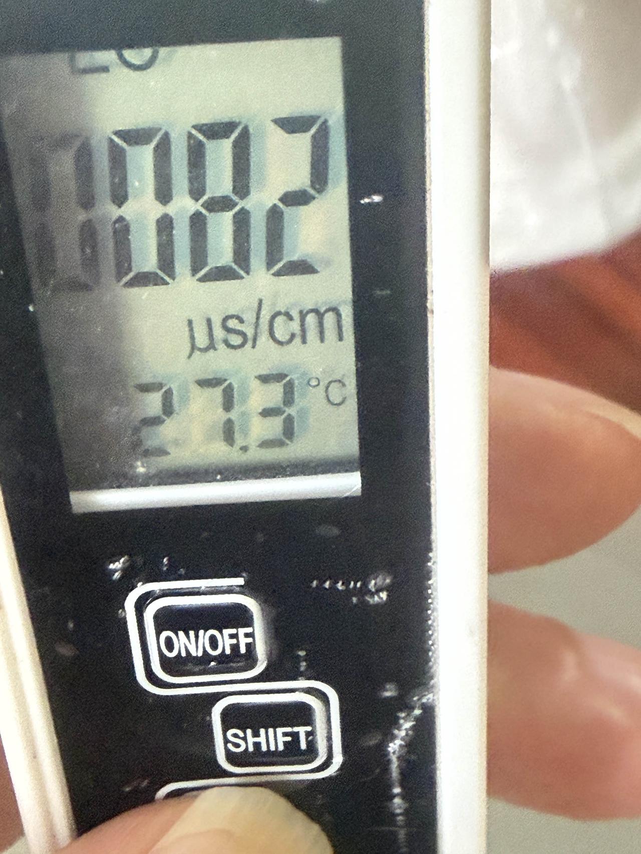 越南老街的自来水质与云南的自来水质对比我用自来水TDS检测笔测了一下越南老街