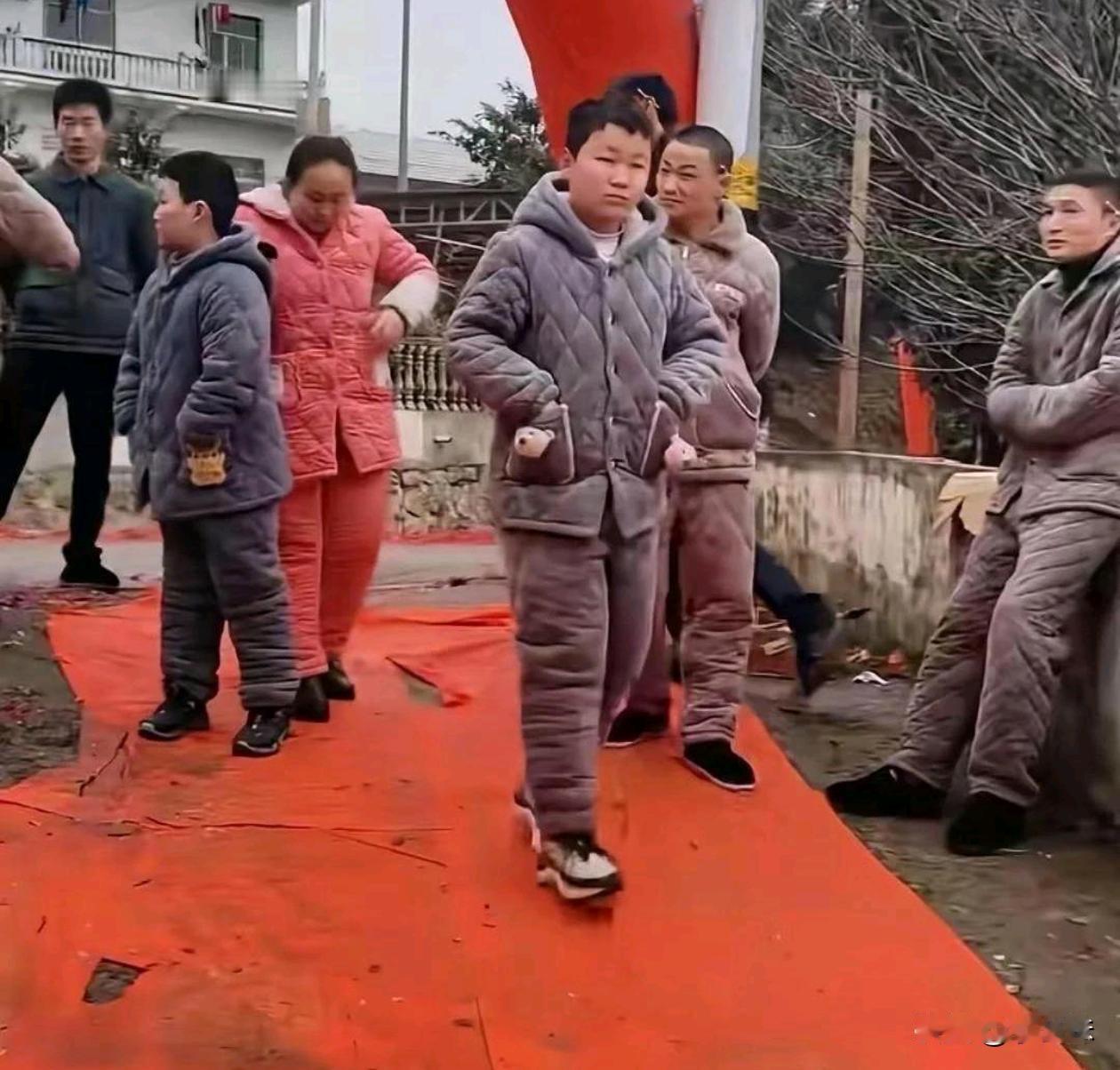 南方冬天基本上都是这么穿的？