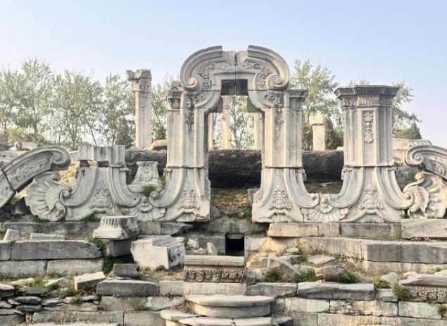 法国要归还文物了但人家提条件，法国那边要求，我们必须要用国际标准保存，并且向公众