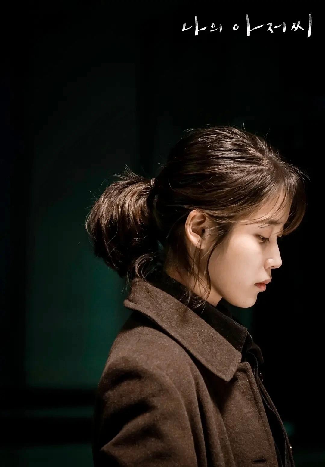 女人最耐看的长相是什么样的IU李知恩这样的超级耐看型，浑身透着优雅善良女生的高级