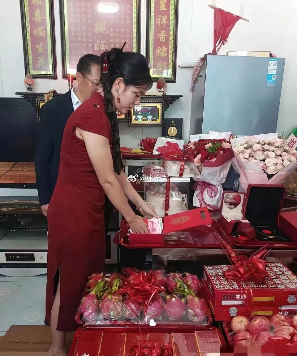 我敢说，以后这样的婚礼是越来越多。