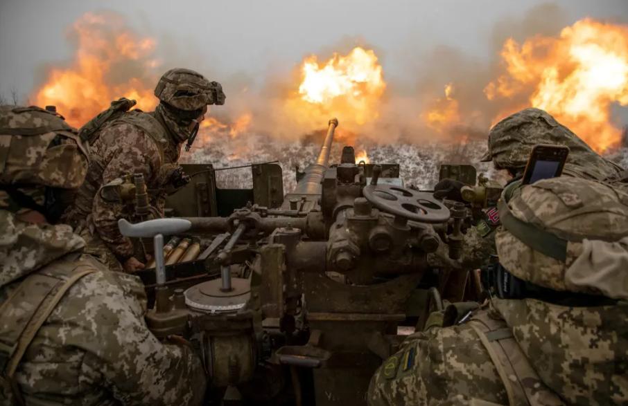 俄乌战火烧了1000多天，美国终于品出不对劲了！原来中国三年前就选对了，当初他们