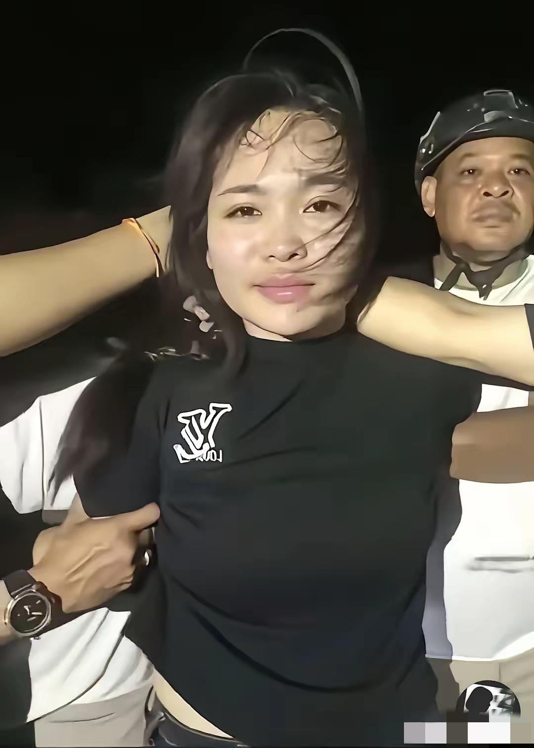 大家不要再追捧越南大嫂了​越南大嫂的背景并不简单，都是道上混的。大家追捧