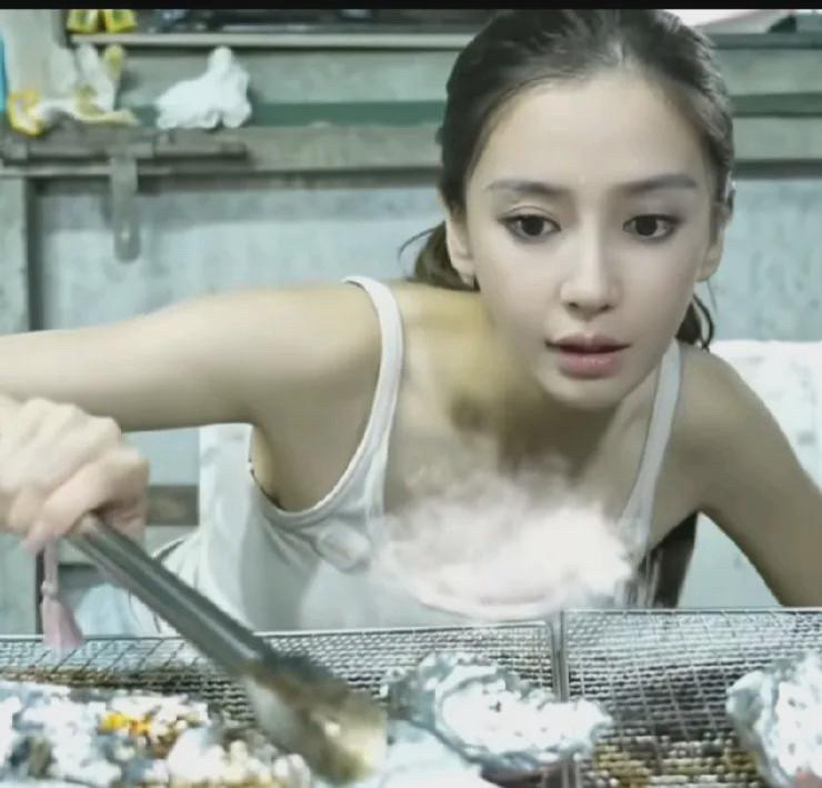 不得不承认，baby是真漂亮这姐，被黑过，眼瞎过，就是没丑过​​​