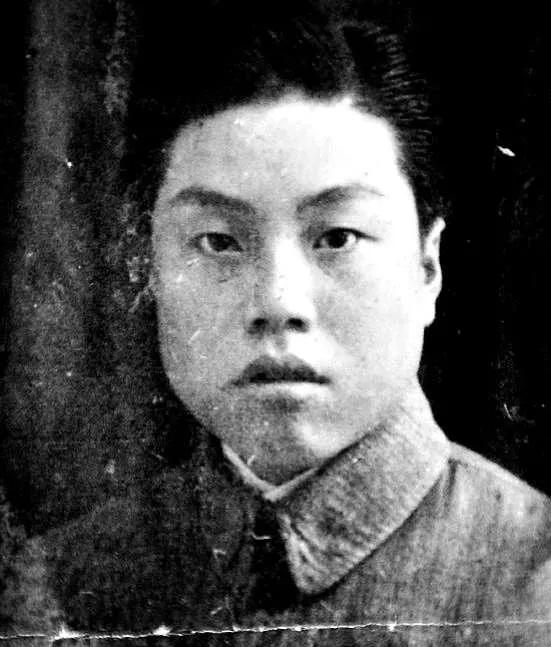 吴石将军牺牲后，他手下王正均和林志森第一反应不是逃命，而是赶紧把密码本撕碎泡烂冲