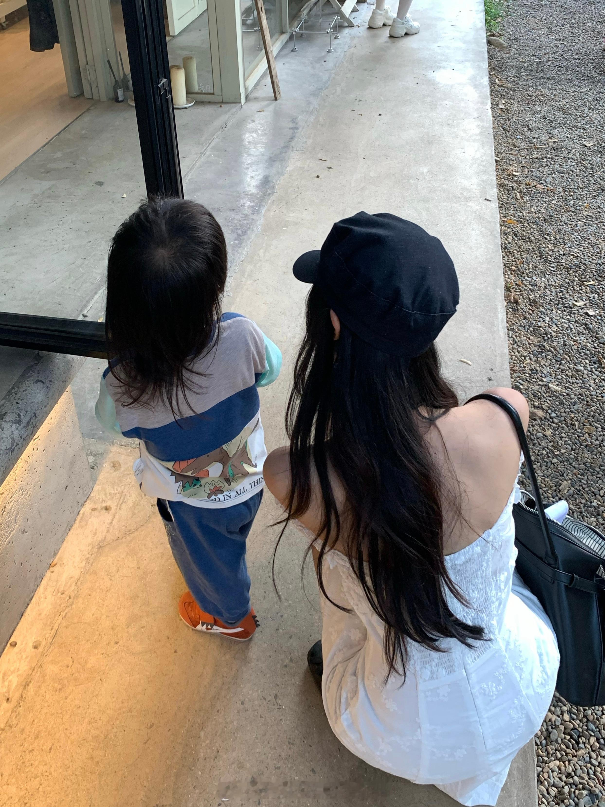 我来吃烧烤了妞妞们​​​