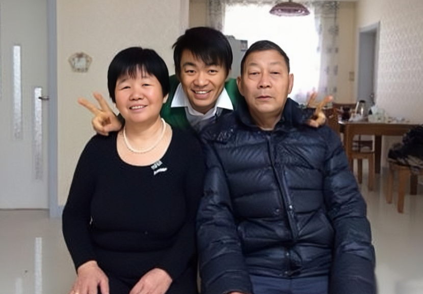 一次，郭德纲问王宝强：“你在少林寺练过6年功夫，打架时管用吗？”王宝强：“当然管