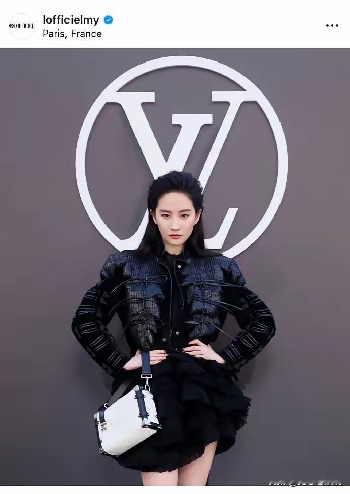 说实话，LV，一个没良心的品牌，作为代言明星，7月25日，“该不该”出席LV上海