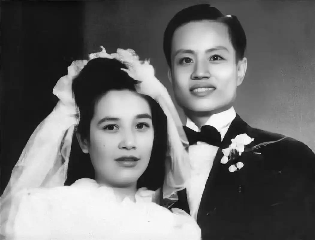 1947年，蒋介石心腹陈布雷的女儿因涉嫌“通共”被捕。毛人凤将消息告诉陈布雷时，