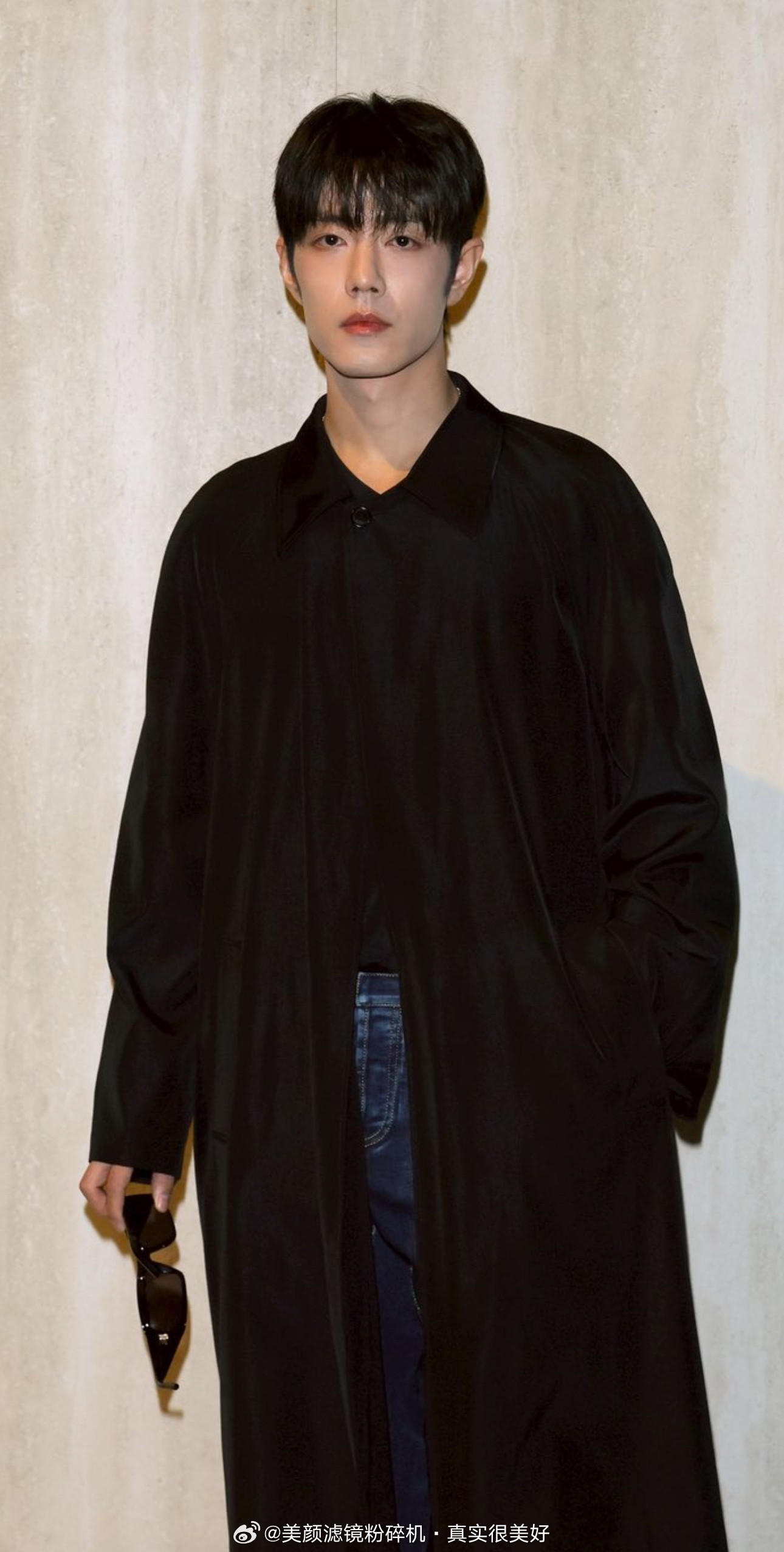 肖战米兰时装周新闻生图肖战顺产头