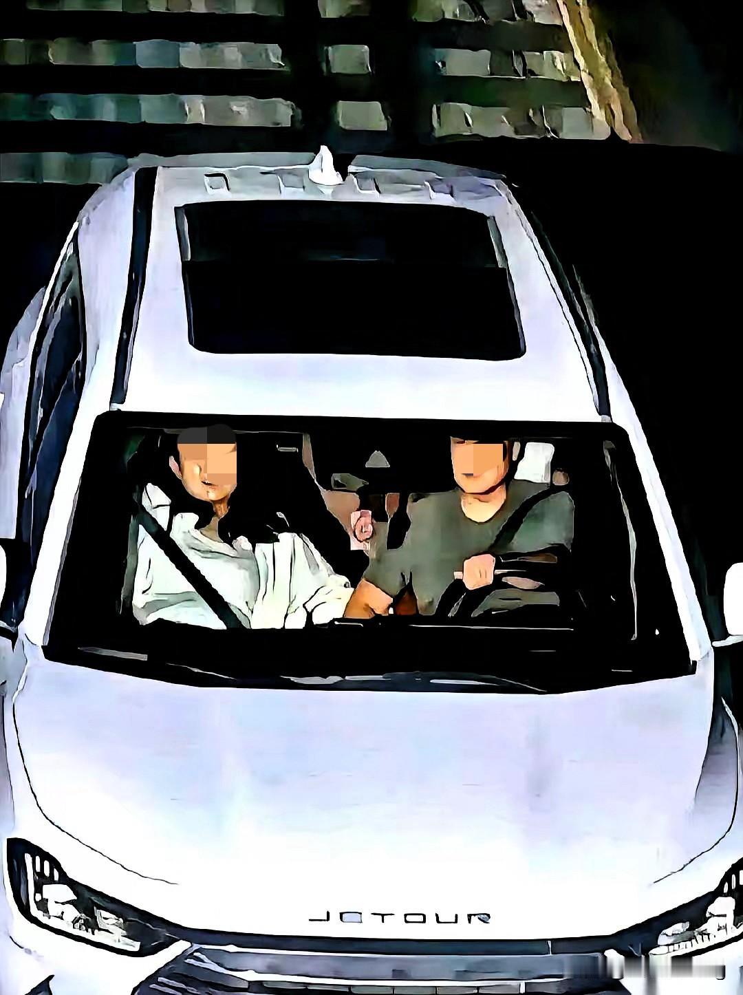 一张深夜SUV抓拍，把全网都带偏了！安全带系好、车牌清晰，就因为一张定格照片，被