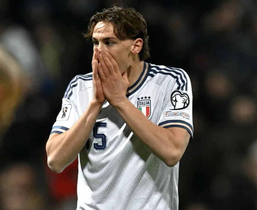 【意大利是怎么被波黑淘汰的，国际米兰有双坑】点球大战1-4败下阵来，意大利队罚丢