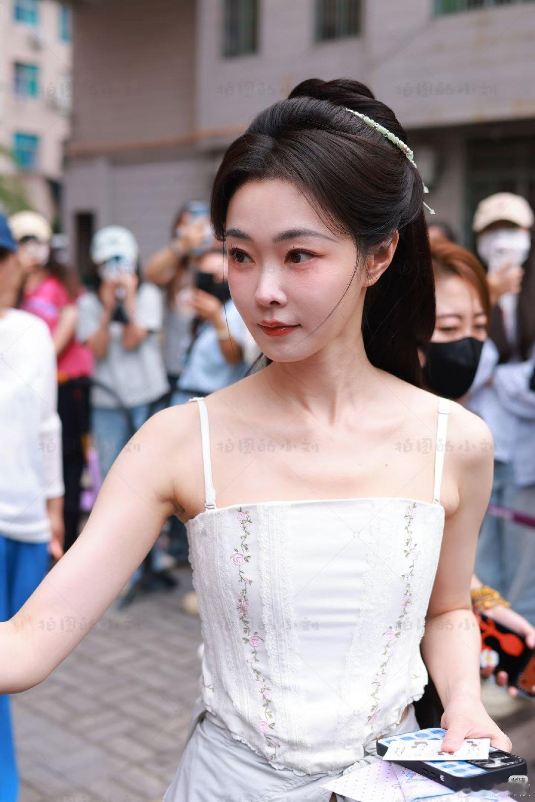 宋轶回头看我#宋轶#豹隐南山#路透#宋轶#​