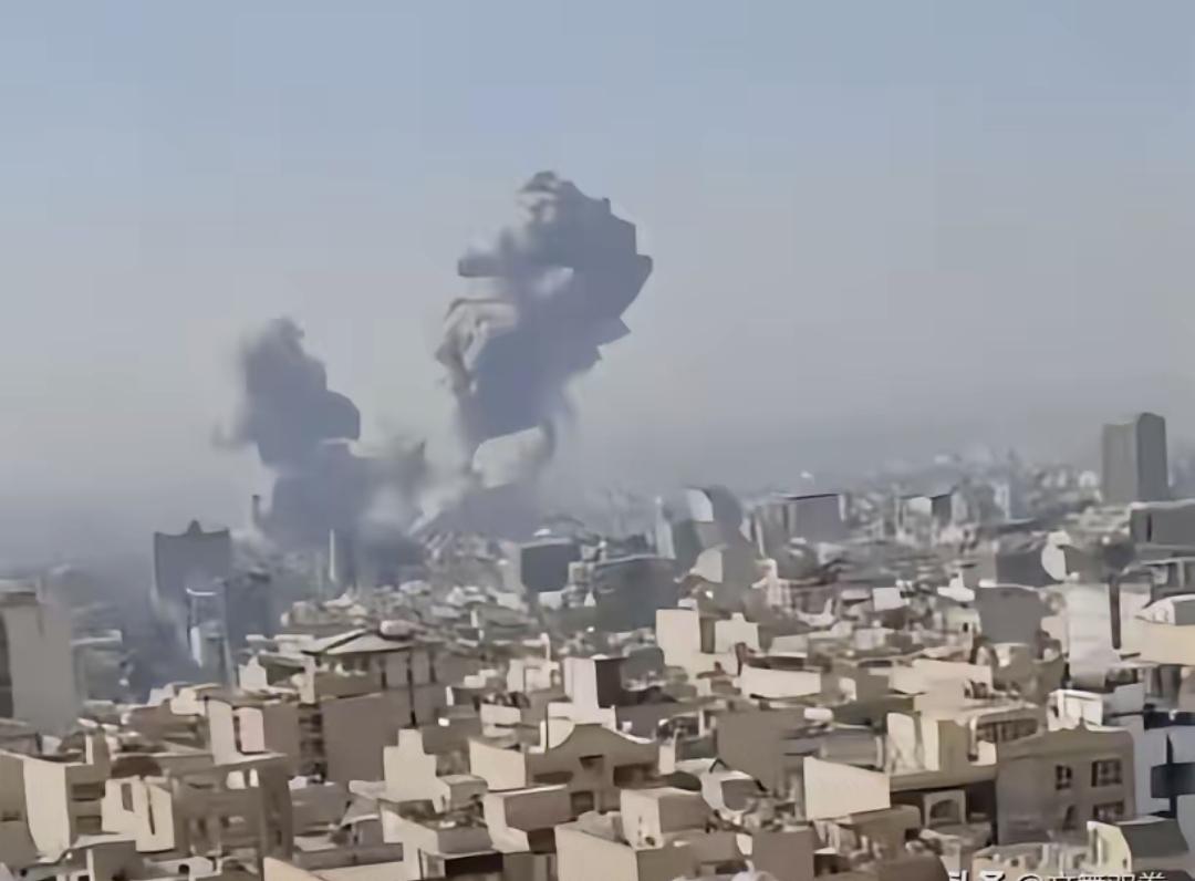 那天中午儿子微信弹出来：“妈，黄金买了没？”我回了个“？”，顺手切到天气APP看