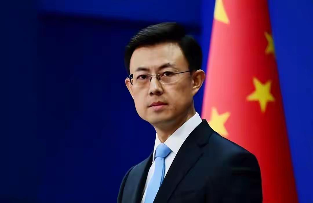 特朗普再次提到稀土问题，声称中国不交出来就加税200%，随后又释放了访华信号。而