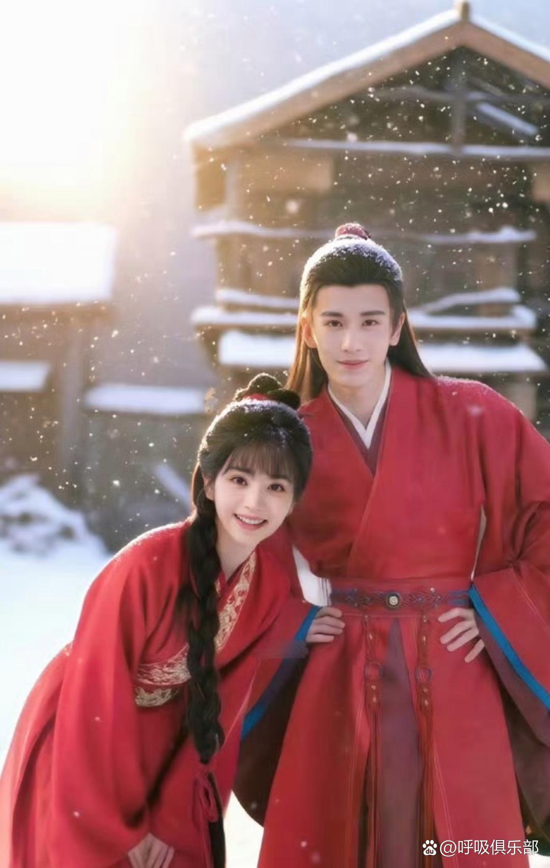 不带粉丝滤镜，《逐玉》和《一笑随歌》这两古偶哪部更好看？