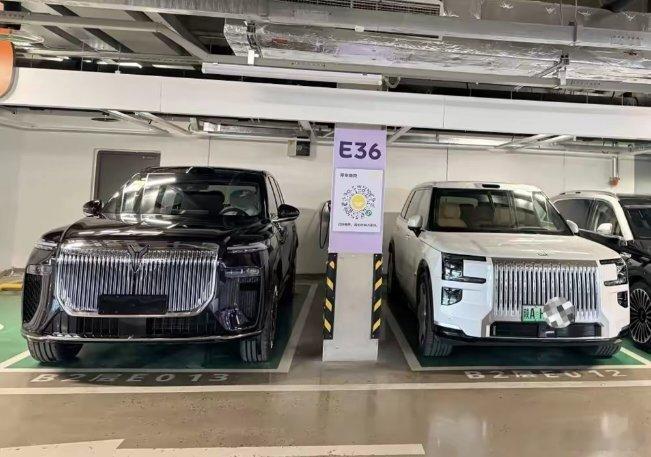 岚图泰山pk极氪9X，谁前脸原创度高？