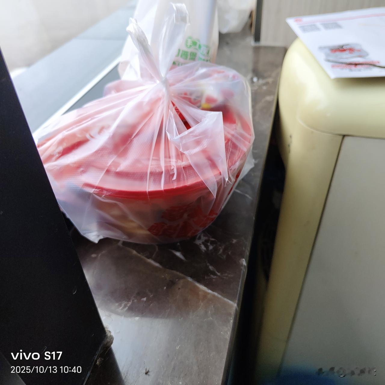 11人被抓！山西运城盐湖区这窝“德州扑克高手”被一锅端了。据运城公安媒体消息