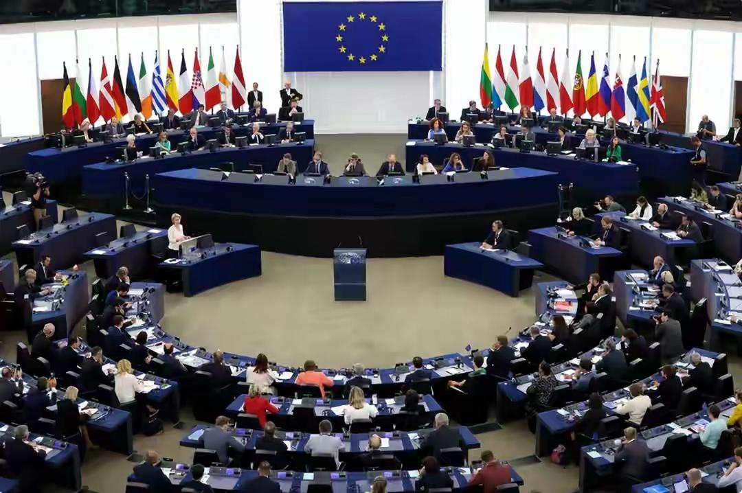 欧盟就中国超硬材料等相关物项出口管制表“关切”！据法新社报道，10月9日，欧盟