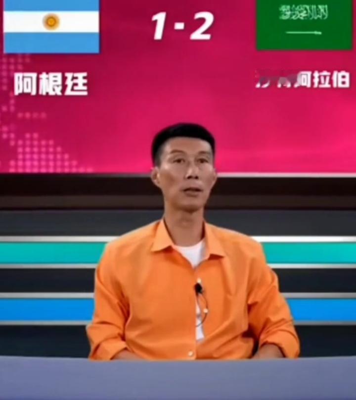 区楚良做为解说嘉宾引争议，有人认为不专业，甚至更有人建议换下区楚良。实话实说，