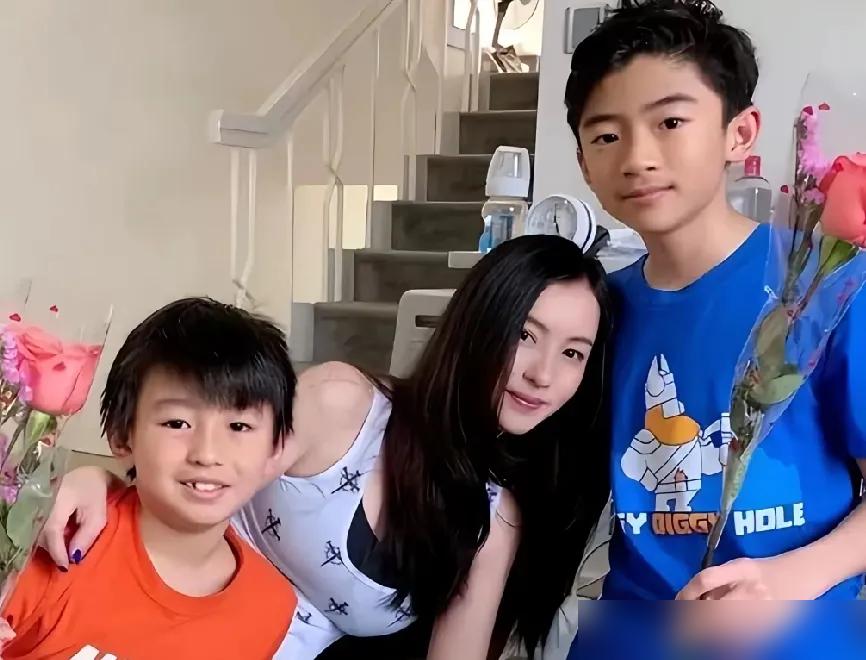 顶级女人的炫富，从不看爱马仕配货，看的是基因的“降维打击”。别再同情张柏芝被