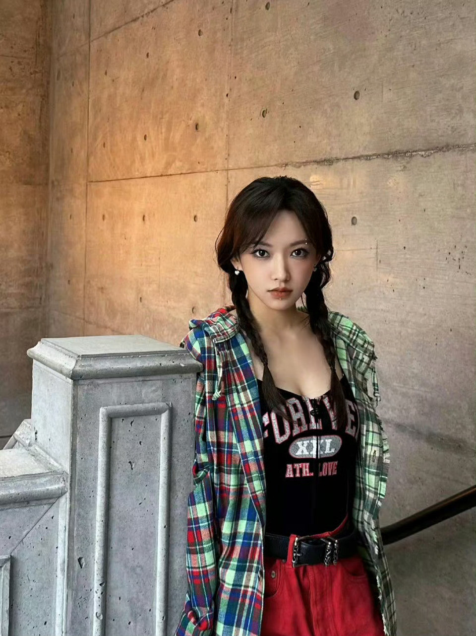 程潇T桖上的XXL是不是在暗示什么？