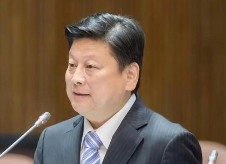 卢秀燕乱说话！傅崐萁帮她擦屁股！傅崐萁这个圆场打得勉强卢秀燕说陆籍不能