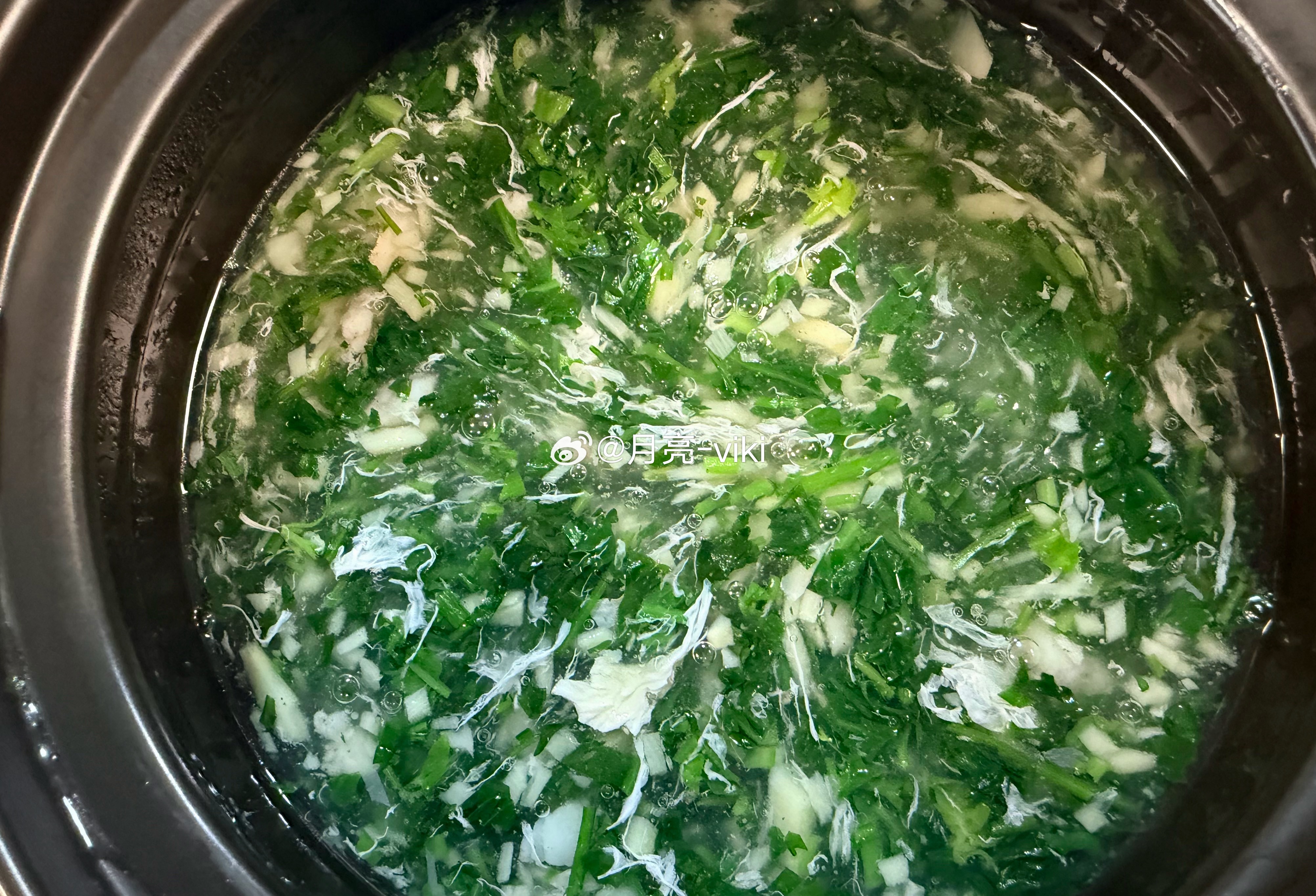 今晚先吃为敬🫶皮蛋豆腐➕荠菜笋丝黄鱼羹。奈斯🥰岑先生美食分享好好吃饭