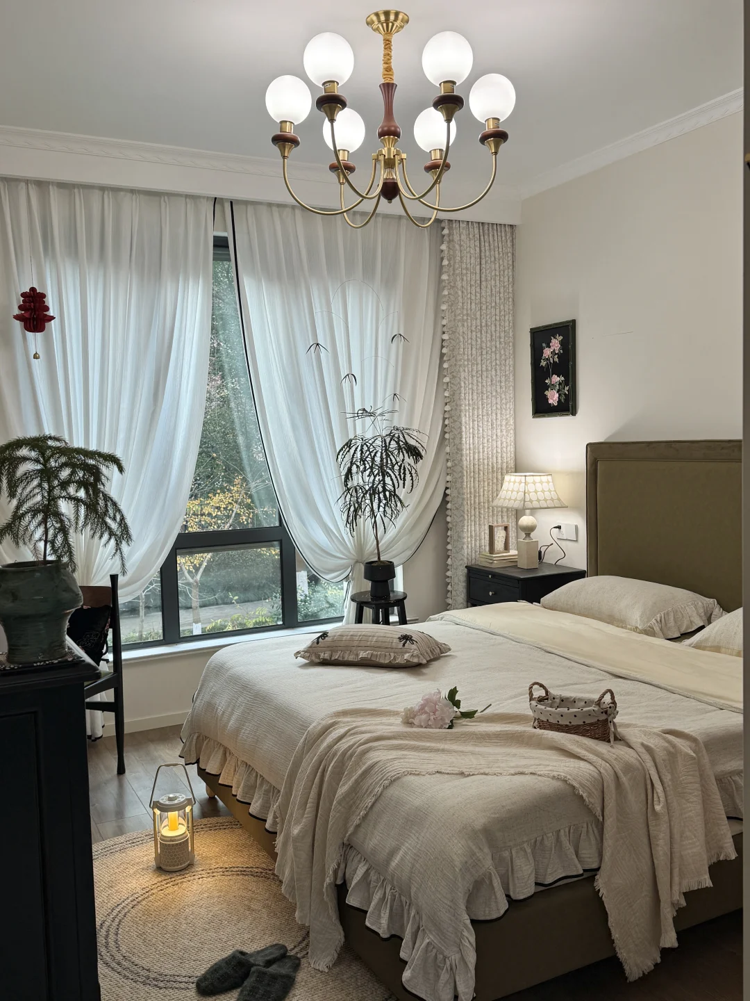 卧室的这抹绿给家里增添了些许色彩🍃