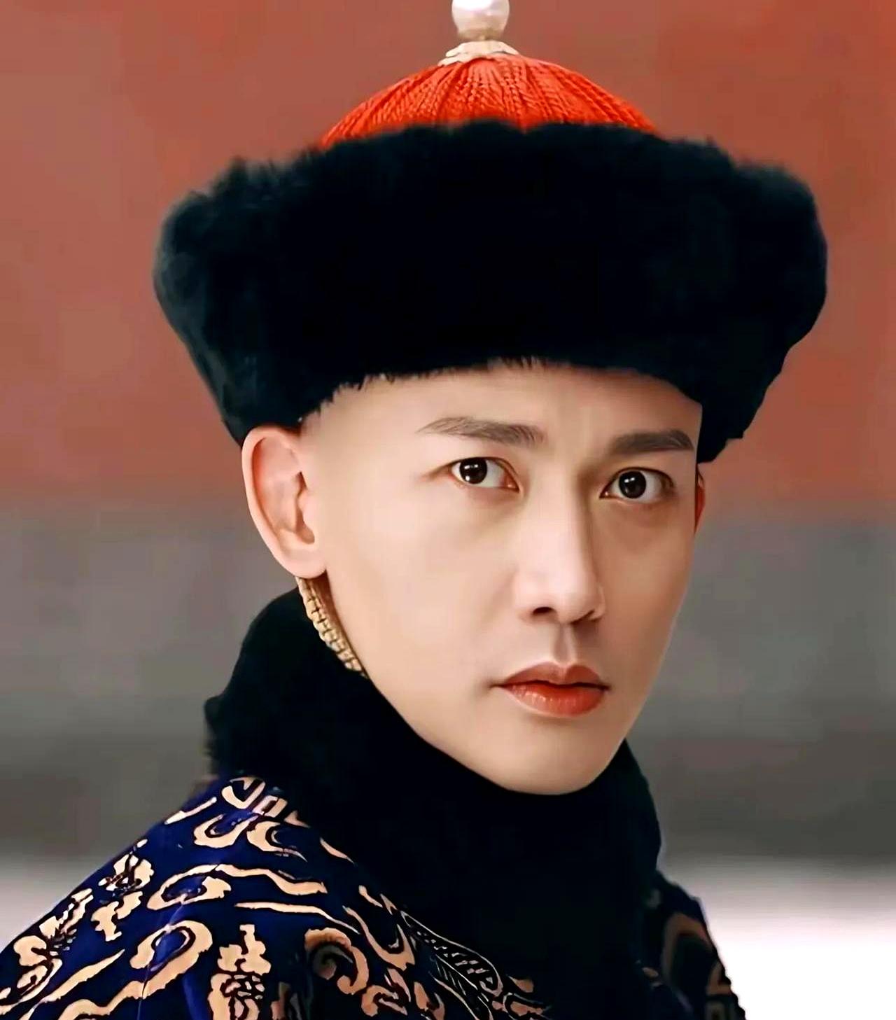 演员聂远说：“我巅峰时期，和黄晓明、佟大为、印小天并称为“中国新四小生”，古装戏