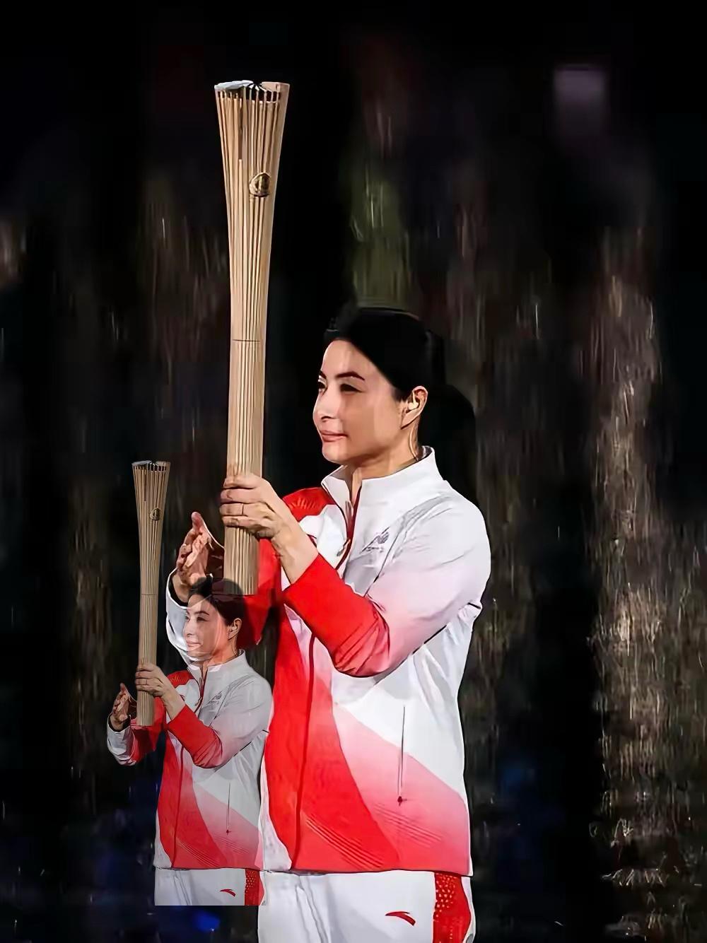 46岁霍启刚点透择偶真相丑与穷都能忍唯独“闲着不成长”的女人不能娶！4