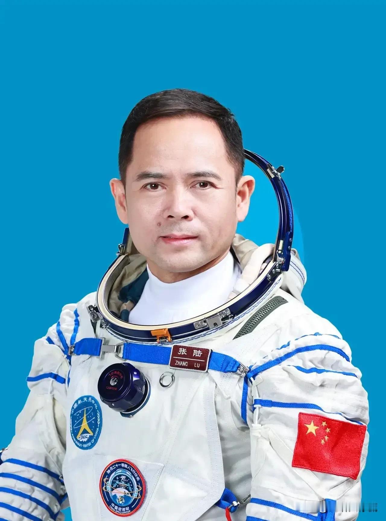 12年磨一剑，张陆厉害啦，重返太空担任指令长[赞]1.张陆是湖南人，49岁