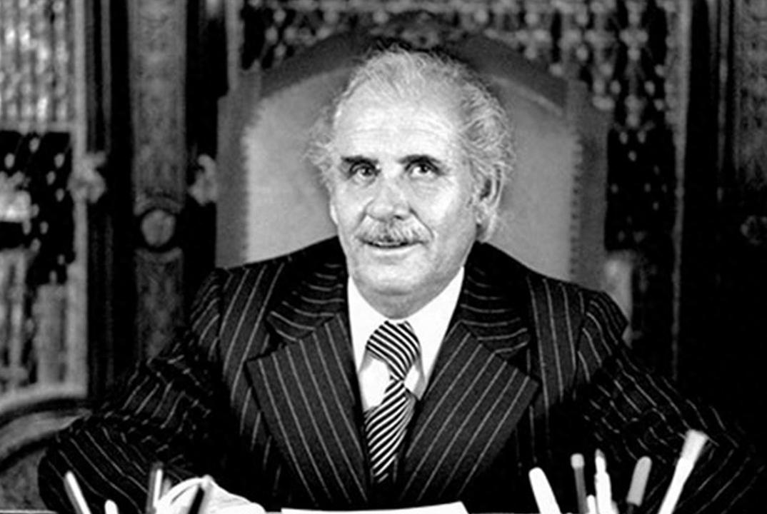 乱枪打死苏军中将引灭顶之灾，小国总统全家29口当晚全部被杀1979年12月2