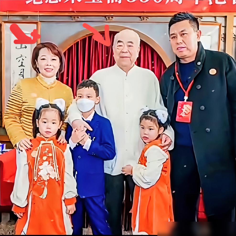 呵呵，反反复复刷到了范曾的公开视频有一句话真是令人意外，也替他女儿可惜，他居