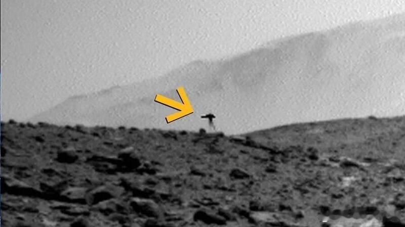 NASA火星照片惊现“水母”黑影！前后画面仅差13秒真相可能藏在相机里海外新鲜