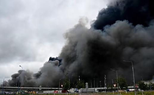 美乌之间围绕乌克兰打击俄炼油设施爆发激烈矛盾，美方多次要求基辅停止相关行动，双方