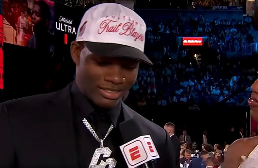 哥们低头怎么像一位故人[doge][doge][doge]2025nba选秀​​​