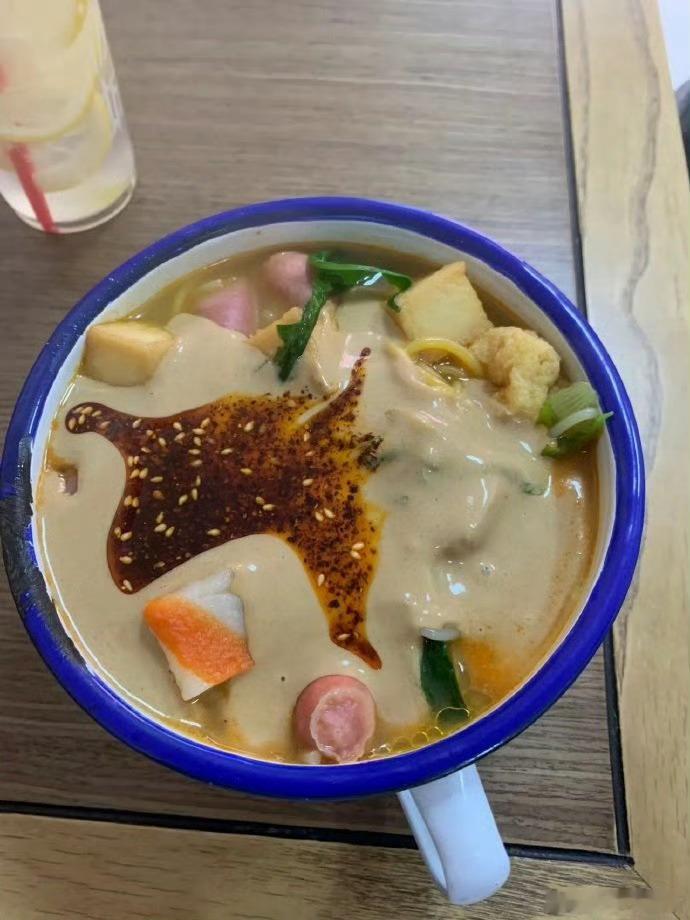 今天吃麻辣烫被老板说了一顿