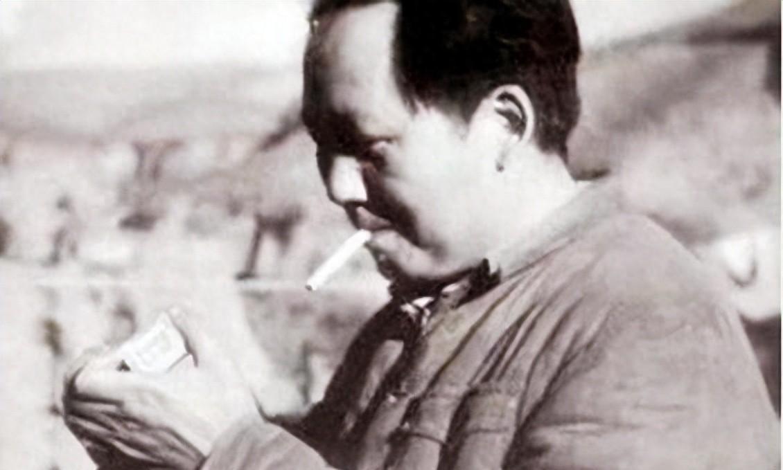 邓华缴获白金龙香烟五箱，仅分毛泽东一支，主席笑称财不露白，背后原因值得回味！1