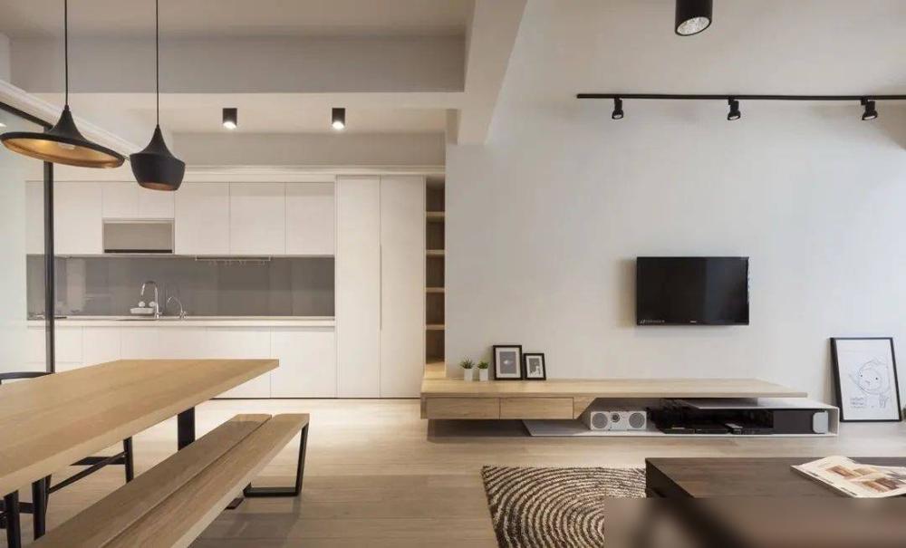 这是我见过最通透，最会利用光线的小户型。92平米的二手房能改成这样，确实花了不少