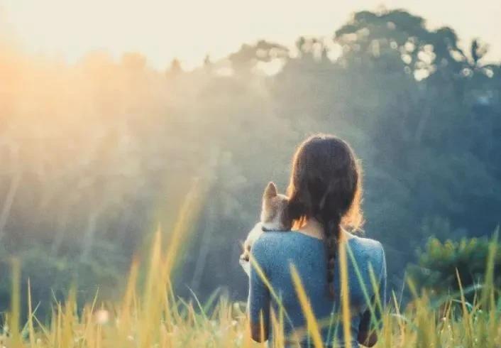 孩子不谈恋爱，家长该不该催婚？这个问题，在我们家发生了。亲戚的女儿属耗子的，虚