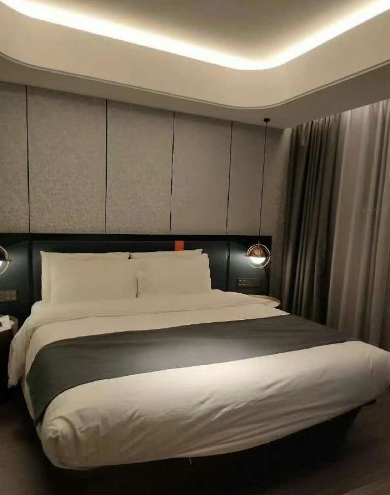 亲姐弟出门住标间还是开两间房啊😭