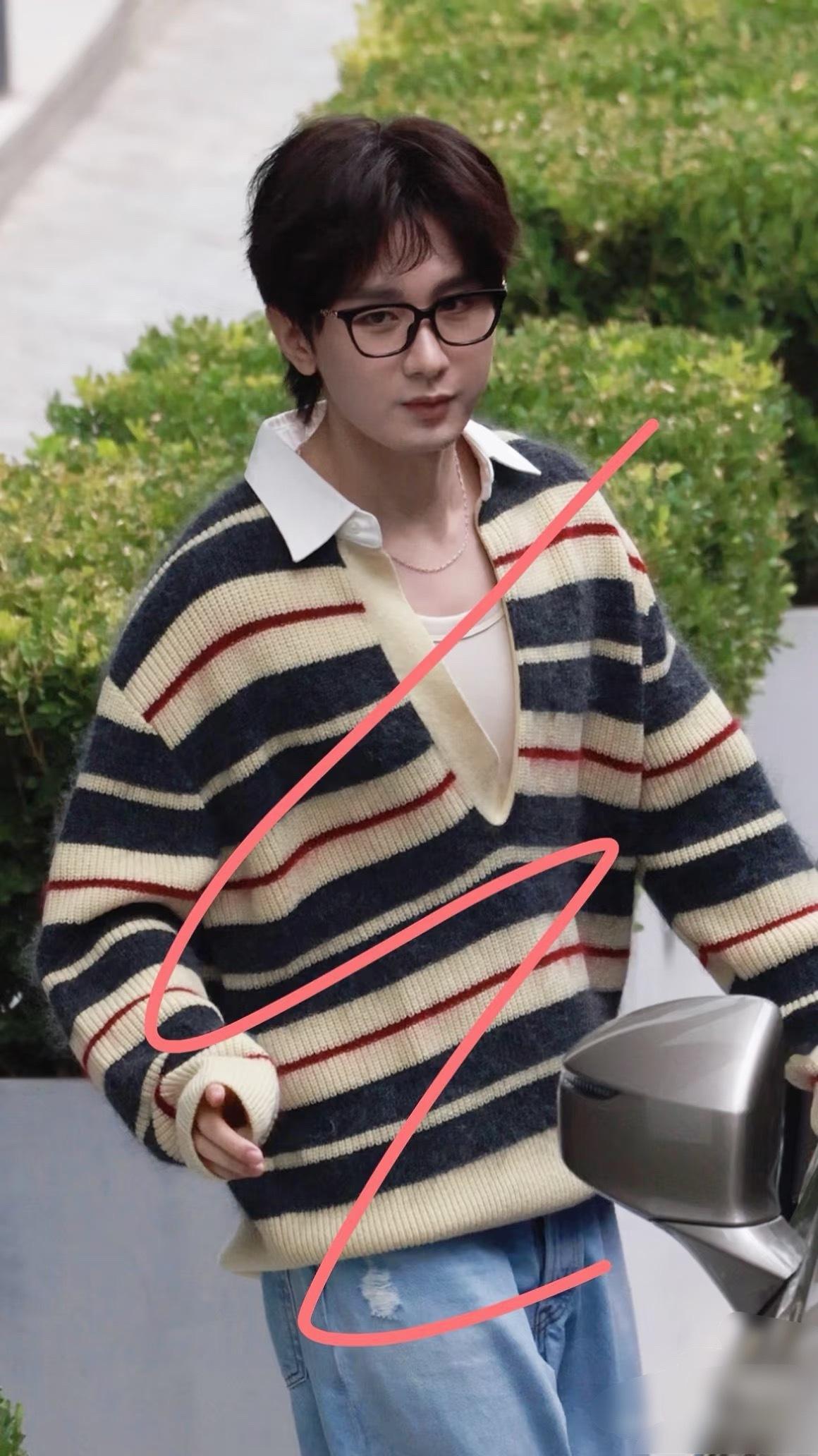 成毅鹅厂上班生图​​​