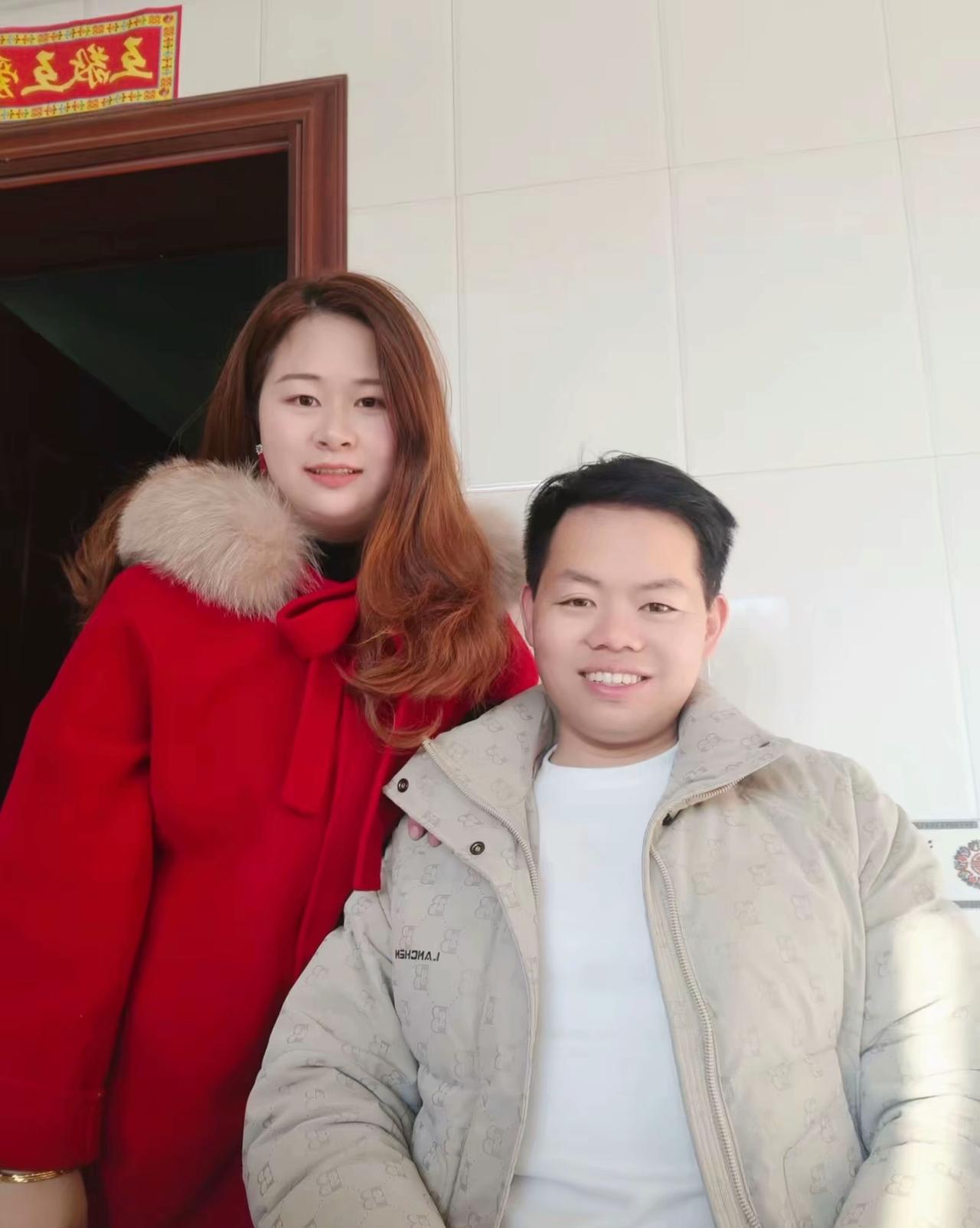 家里逼着我相亲了很多人，真的已经精疲力尽，我跟我朋友说，下一个随便是个什么东西我